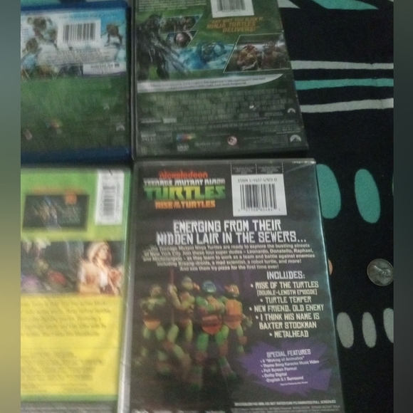 Lot of 4 TMNT DVDS  & 1  Bluray DVD box set movies and cartoons - Picture 6 of 6